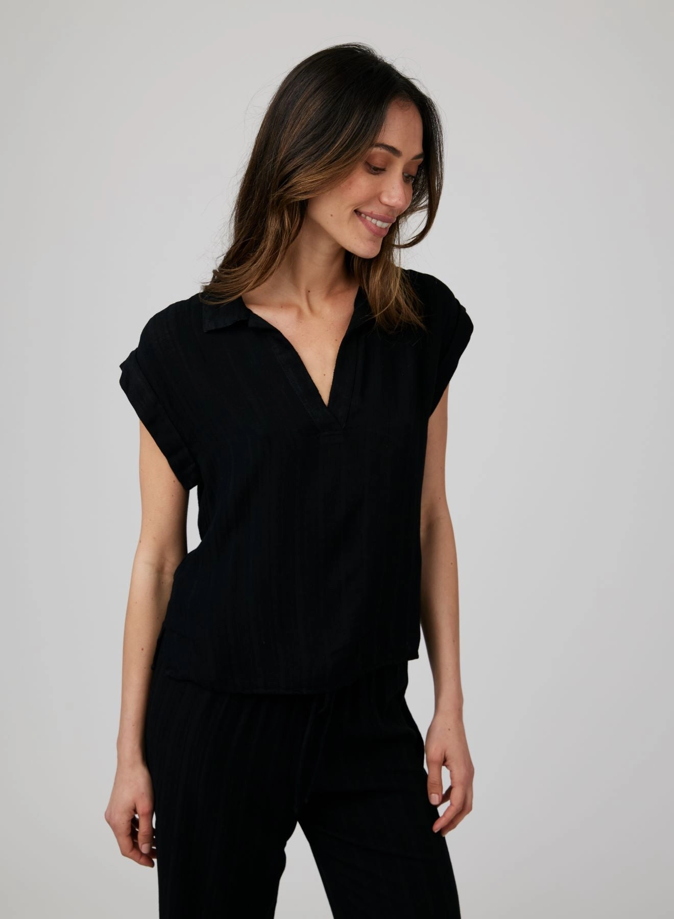 Cap Sleeve Pullover - Black