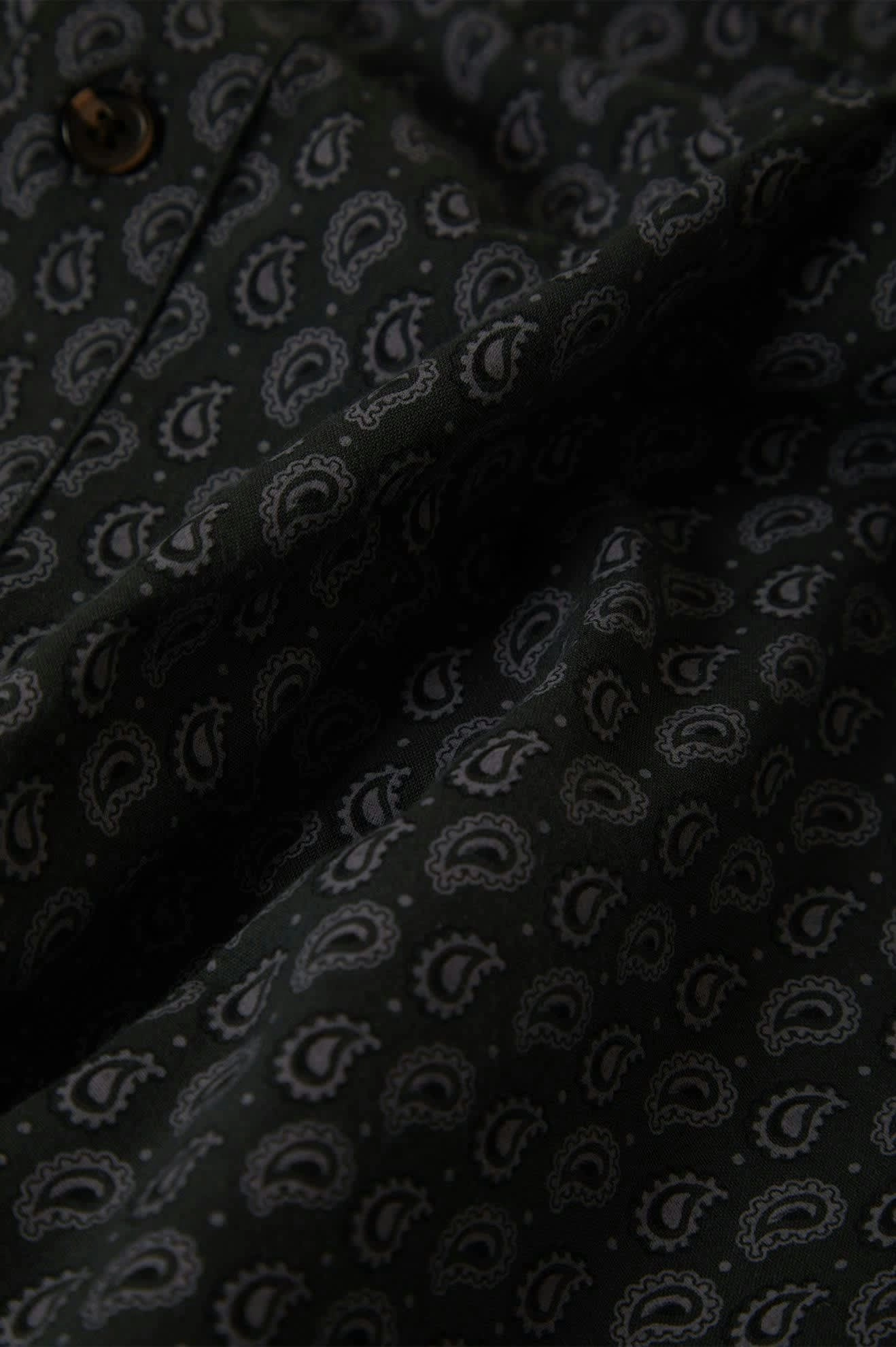 Charter Print S/S Shirt - Washed Black/Paisley