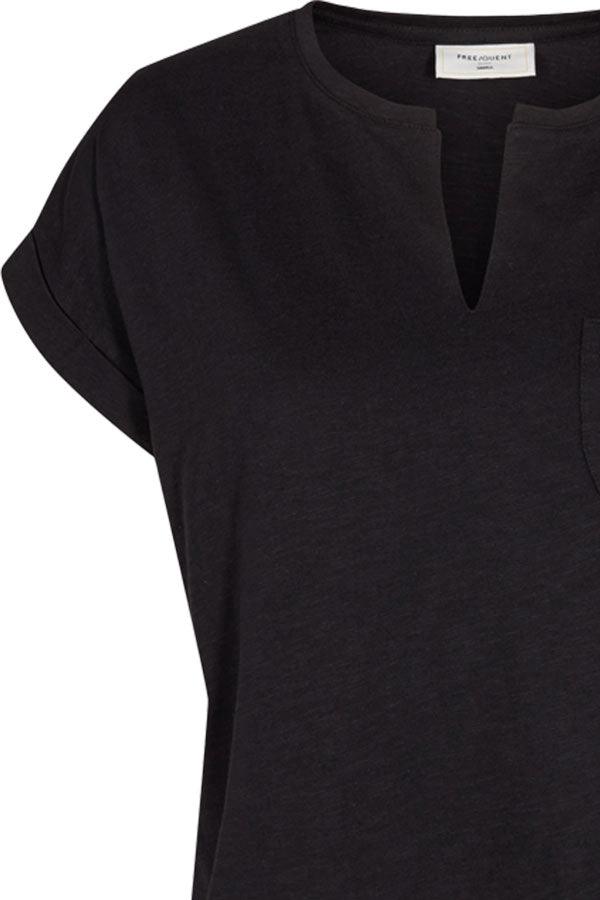 Viva V SS Pocket Basic | Sort | T-shirt fra Freequent